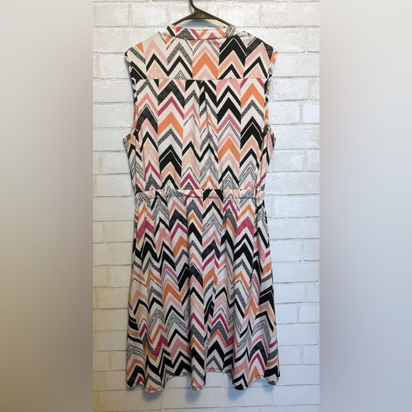 Robert Louis Dress Women's M Sleeveless Stretch Front Tie Pullover - Picture 2 of 7